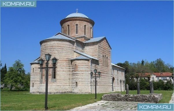 Достопримечательности в Пицунде
