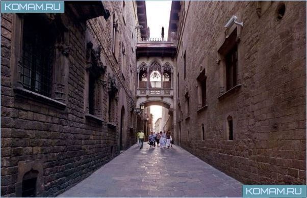 улицы Готического квартала Барселоны